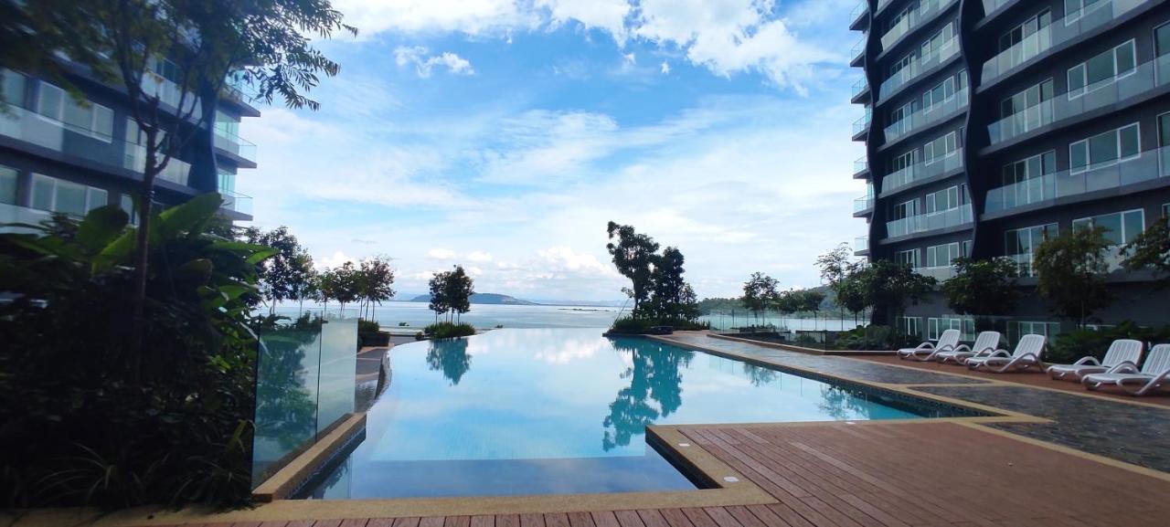 Infinite Seaview With Penang Bridge Suite With Sunrise Up To 11 Person Байан-Лепас Экстерьер фото